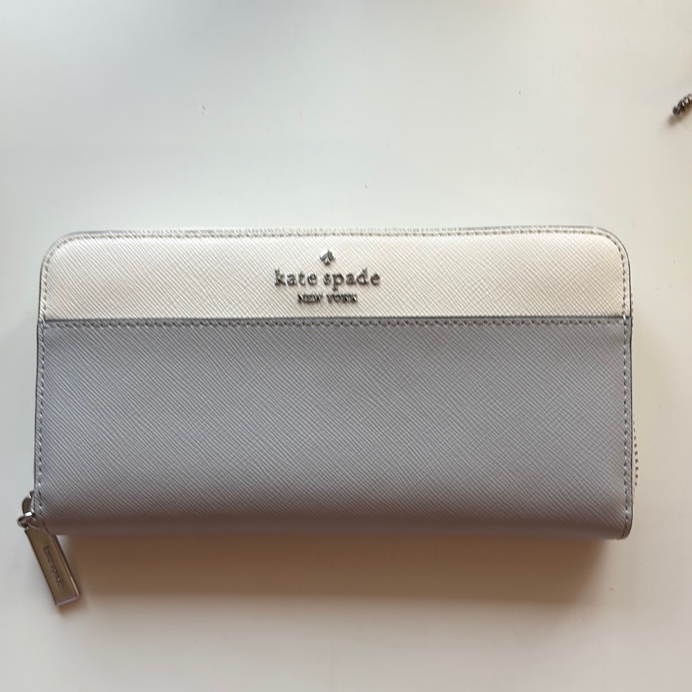 Kate Spade Gray and White Zip-Around Wallet